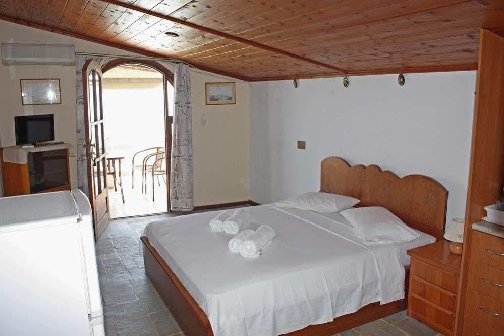 Aparthotel Poseidon 2*