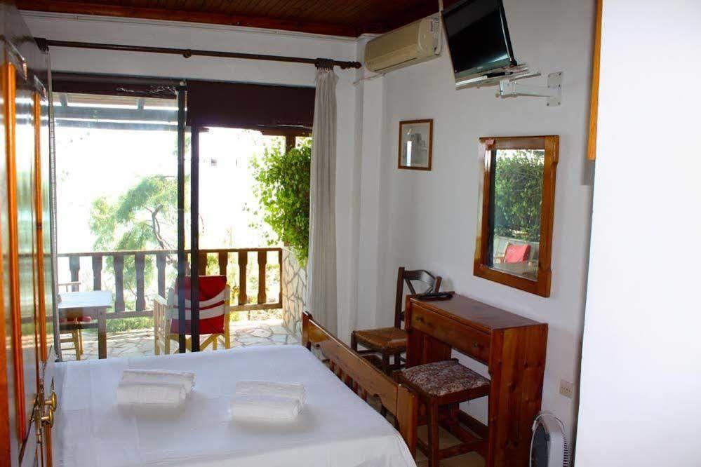 Aparthotel Poseidon 2*