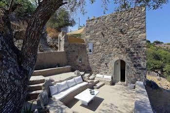 Melanopetra Boutique * Emporeios (Nisyros)