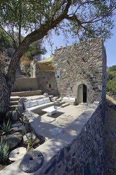 Melanopetra Boutique * Emporeios (Nisyros)