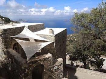 Melanopetra Boutique * Emporeios (Nisyros)