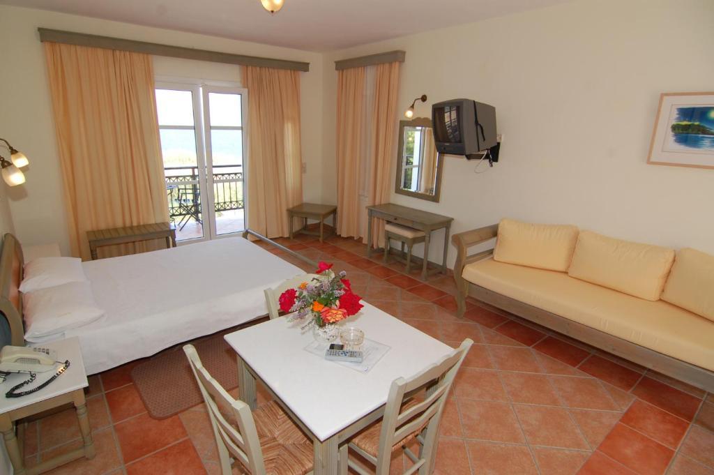 Aparthotel Panselinos