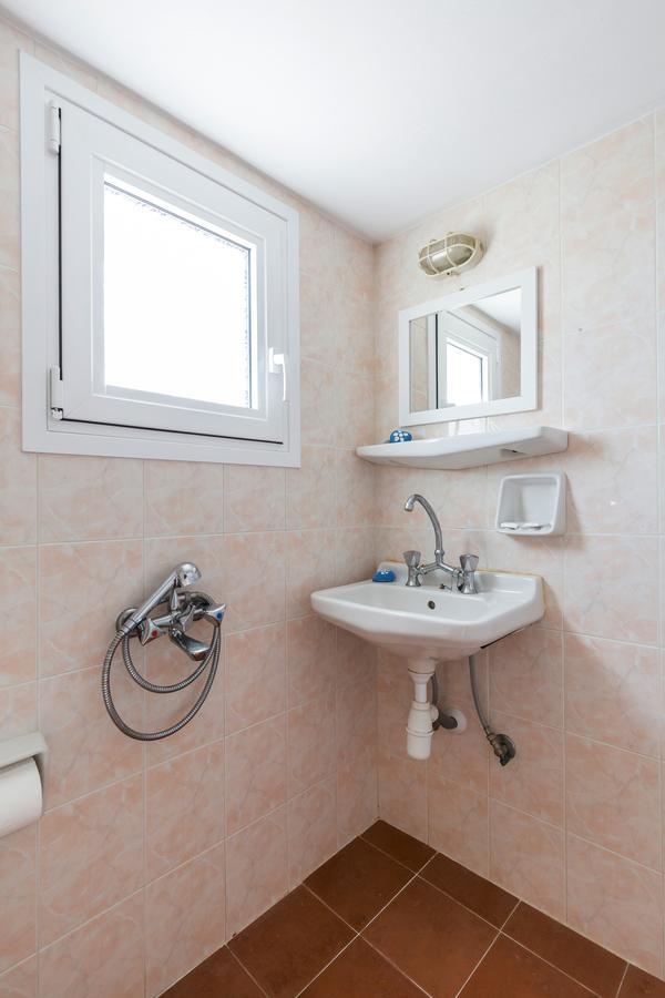 Guest house Thea 4*