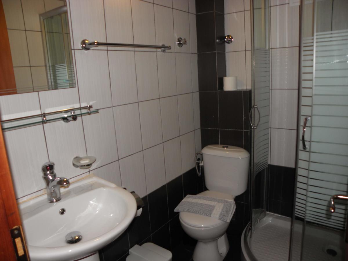 Agyra Apartment *