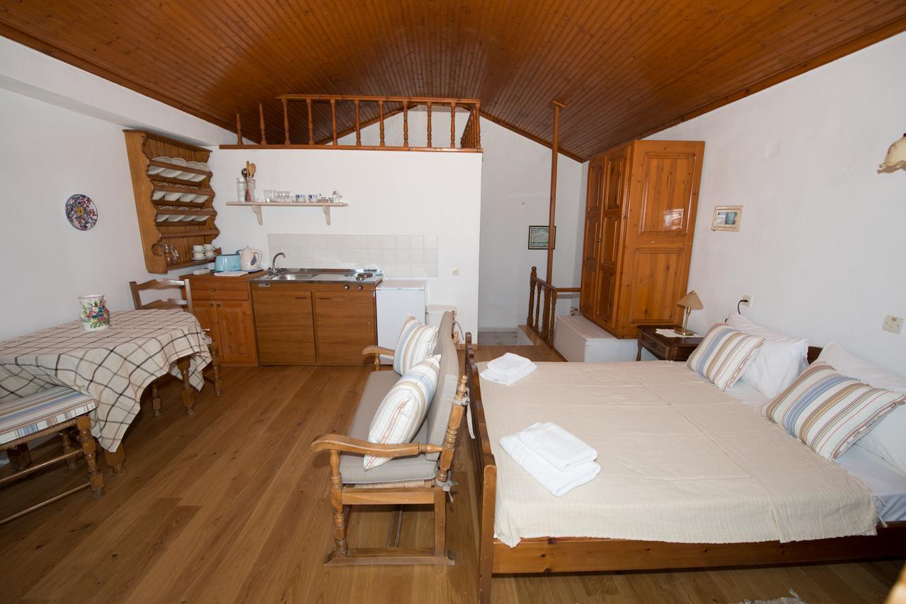 Kyklameno Studio No 3 Apartment Symi