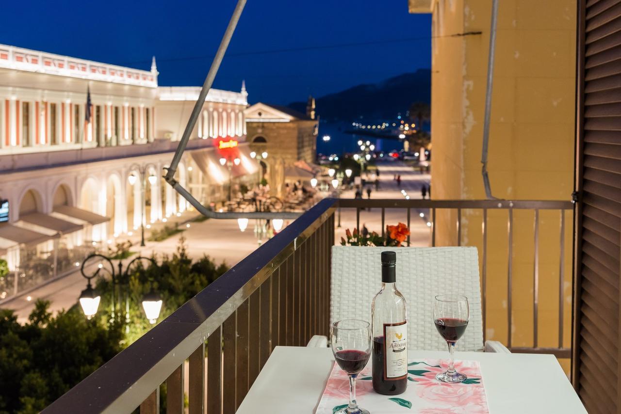 Alektor Luxury Apartment