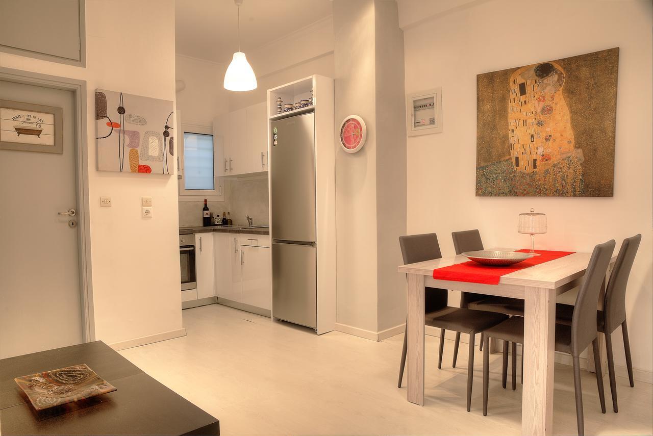 Cosy In Glyfada Center * Athens