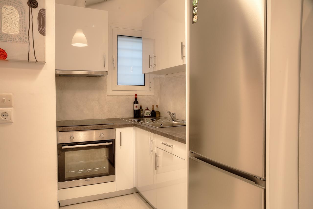 Cosy In Glyfada Center Apartment