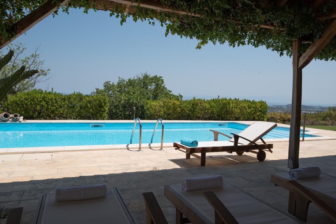 Bouganvillia - Agios Pool * Agios Nikolaos (Chalkidiki)