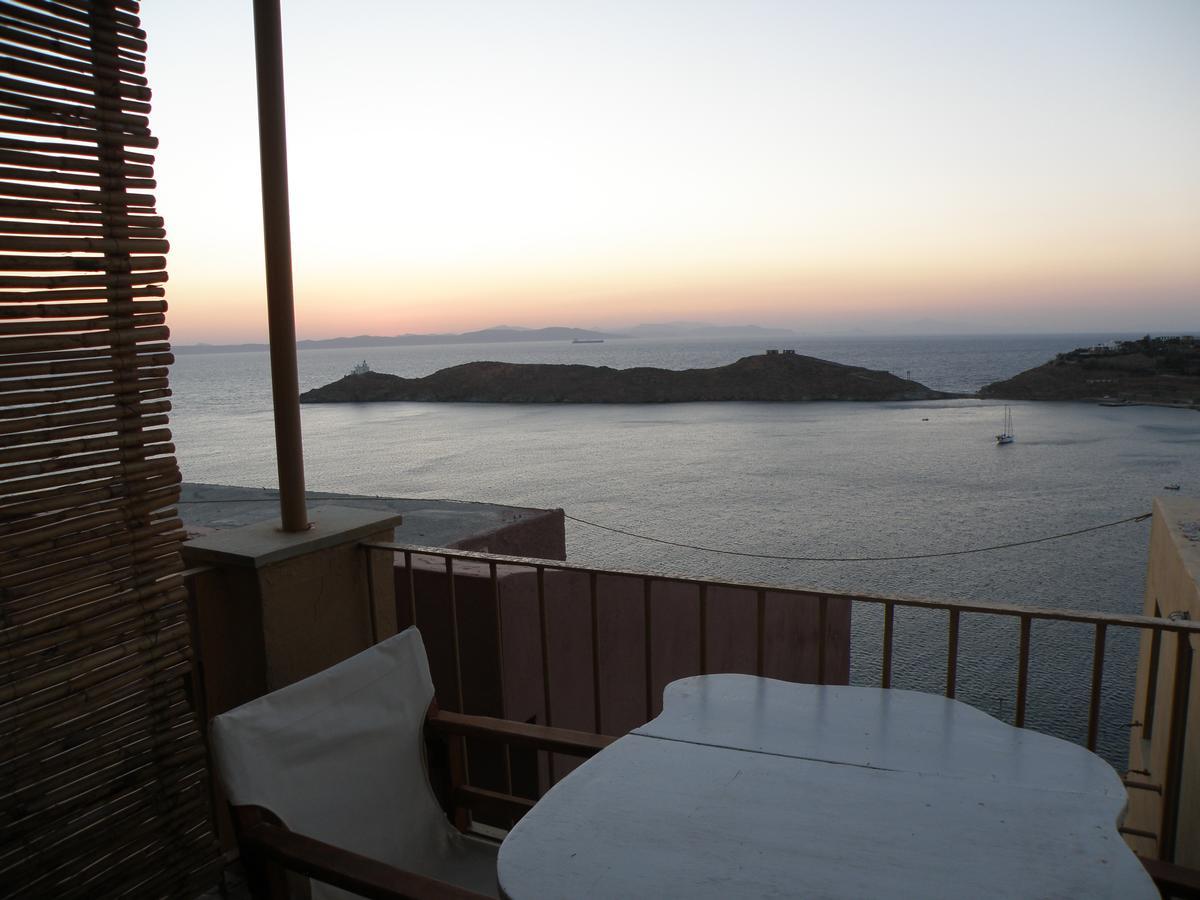 Spitakia * Vourkari