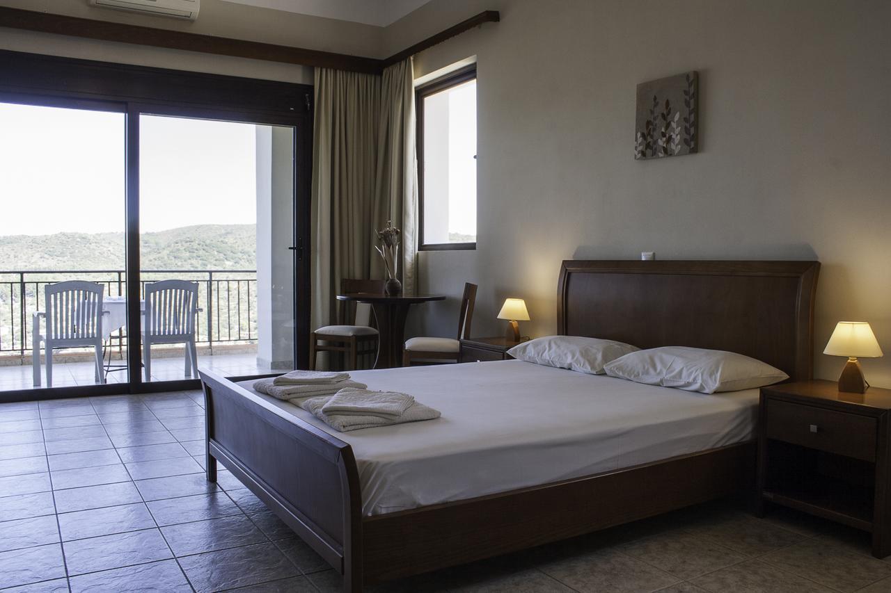 Calypso Aparthotel 2*