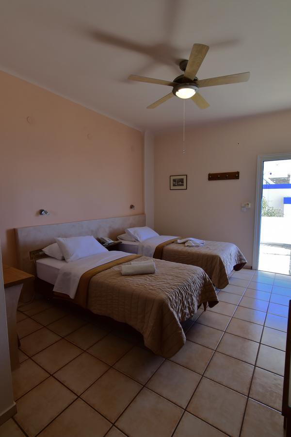 Sarris Planet Apartment
