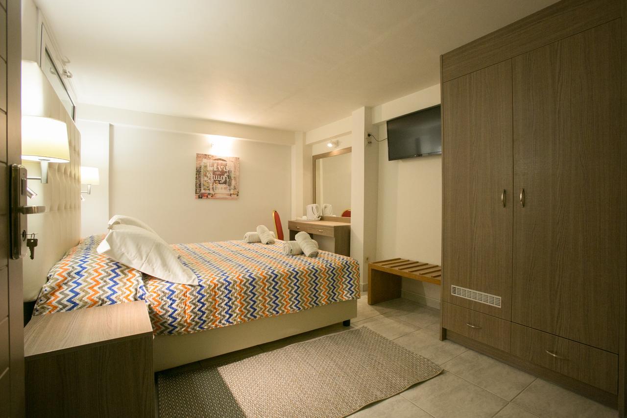 Life Hotel