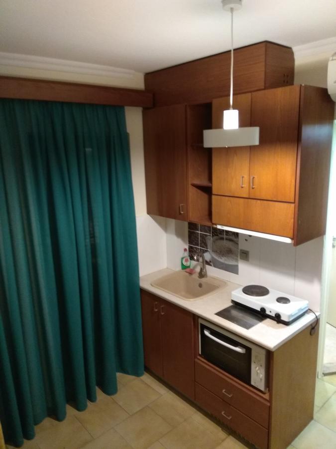 Captain Yiannis Studios & Aparthotel *