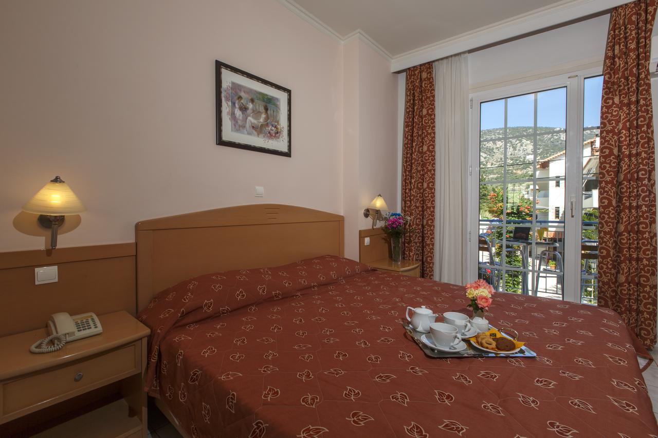 Hotel Tolo 3*
