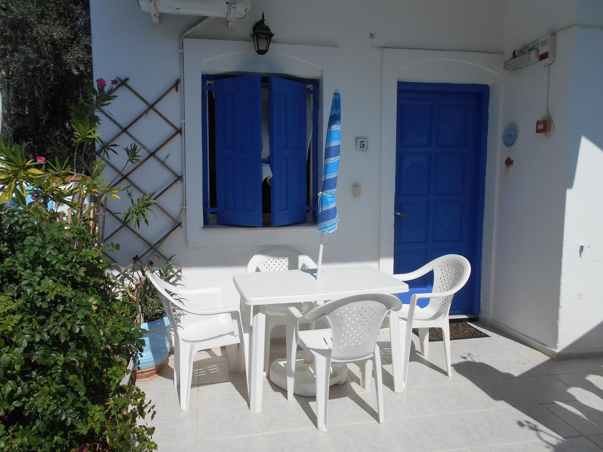 Meltemia Studios Apartment Marathokampos