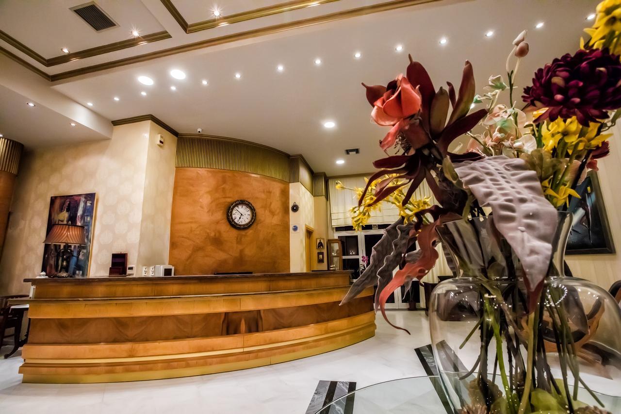 Hotel Kouros 4*