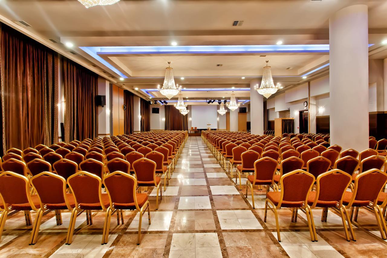 Kouros Hotel Drama