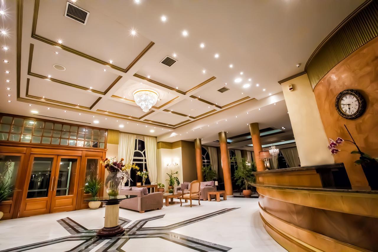 Hotel Kouros 4*