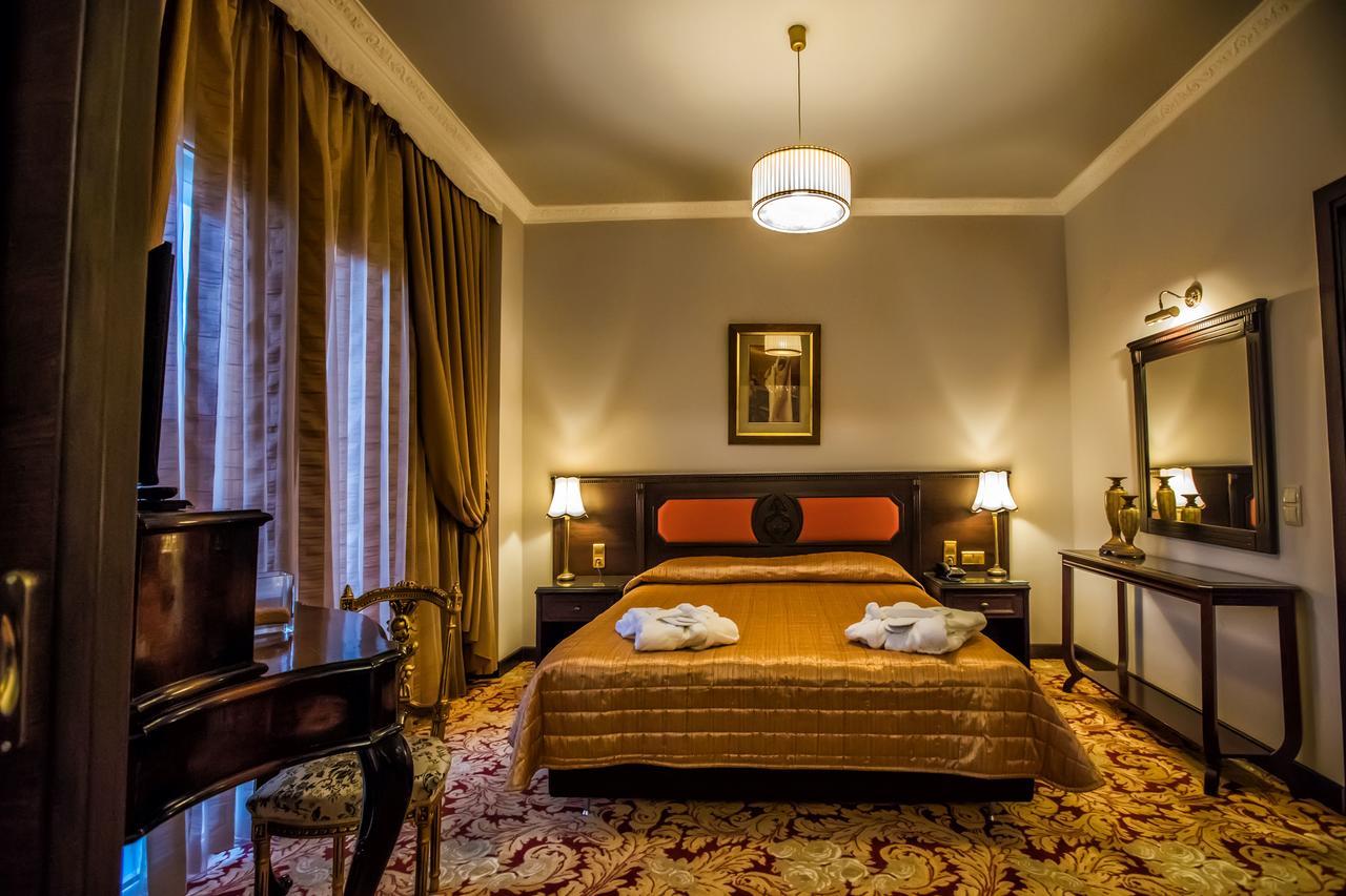 Hotel Kouros Drama