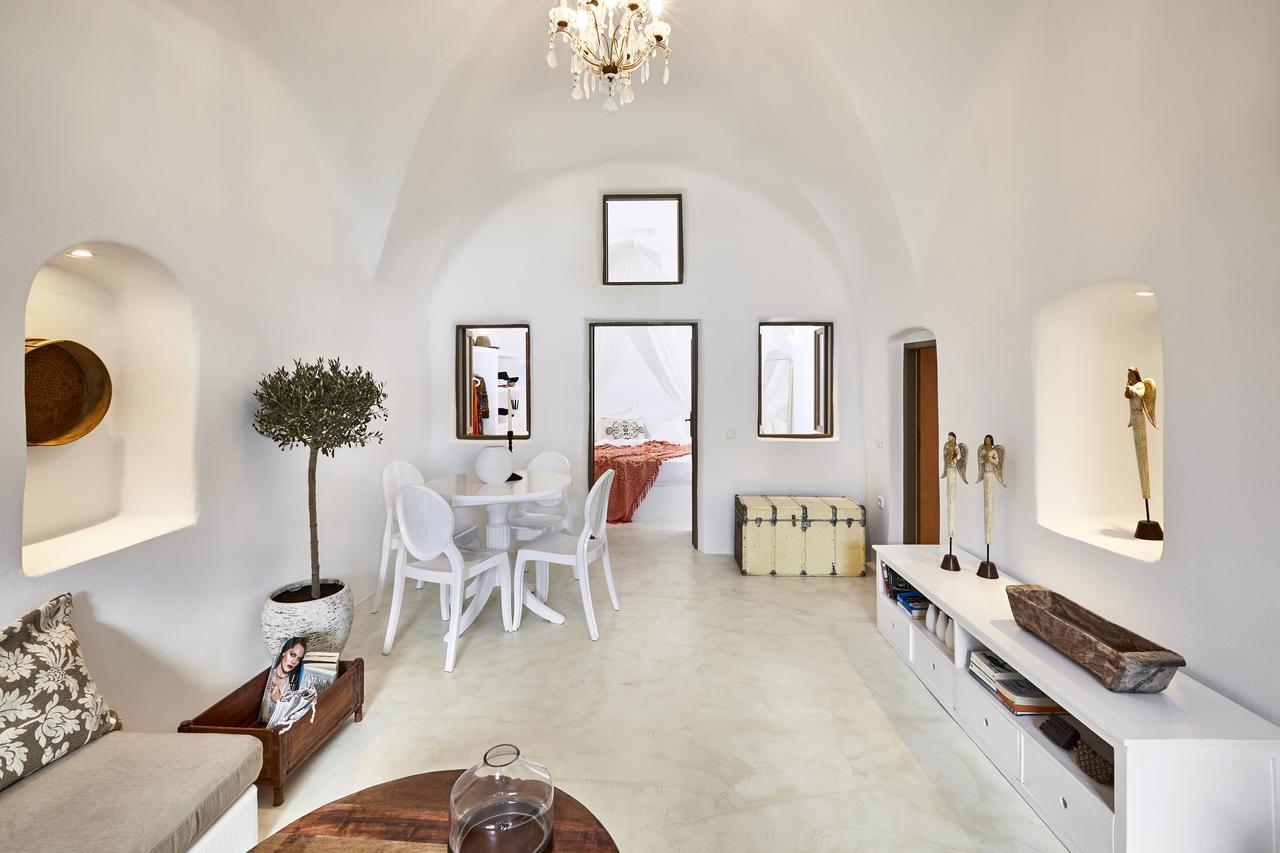 The Small Architect's House * Pyrgos Kallistis