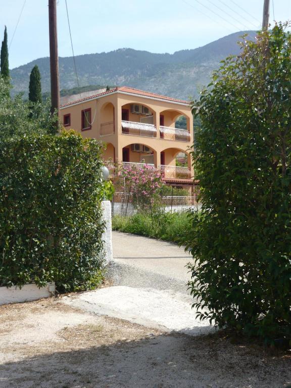 Aparthotel Marina-anna 3*