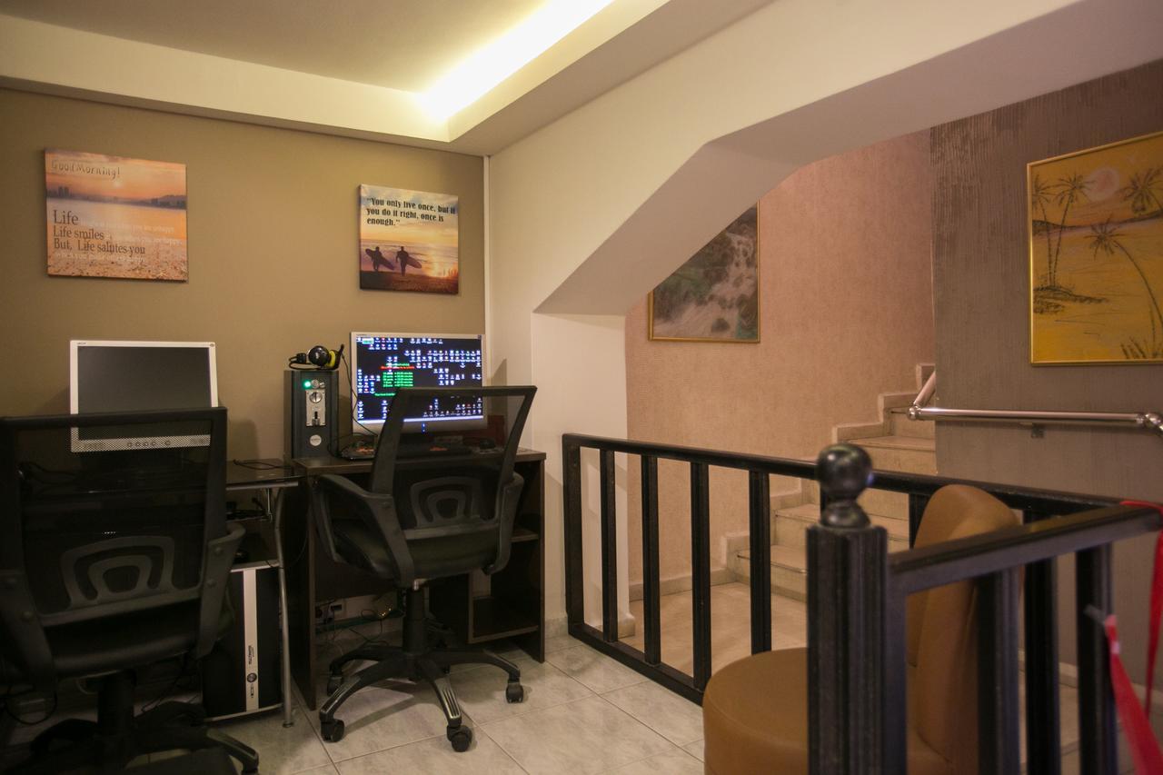 Life Hotel 3*