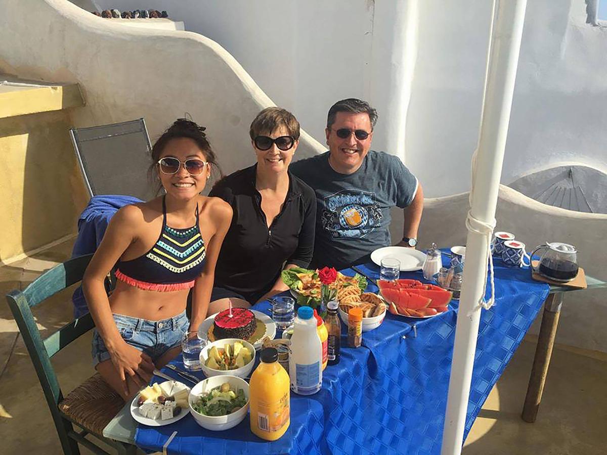 αura Cave Villa Fira (Santorini)