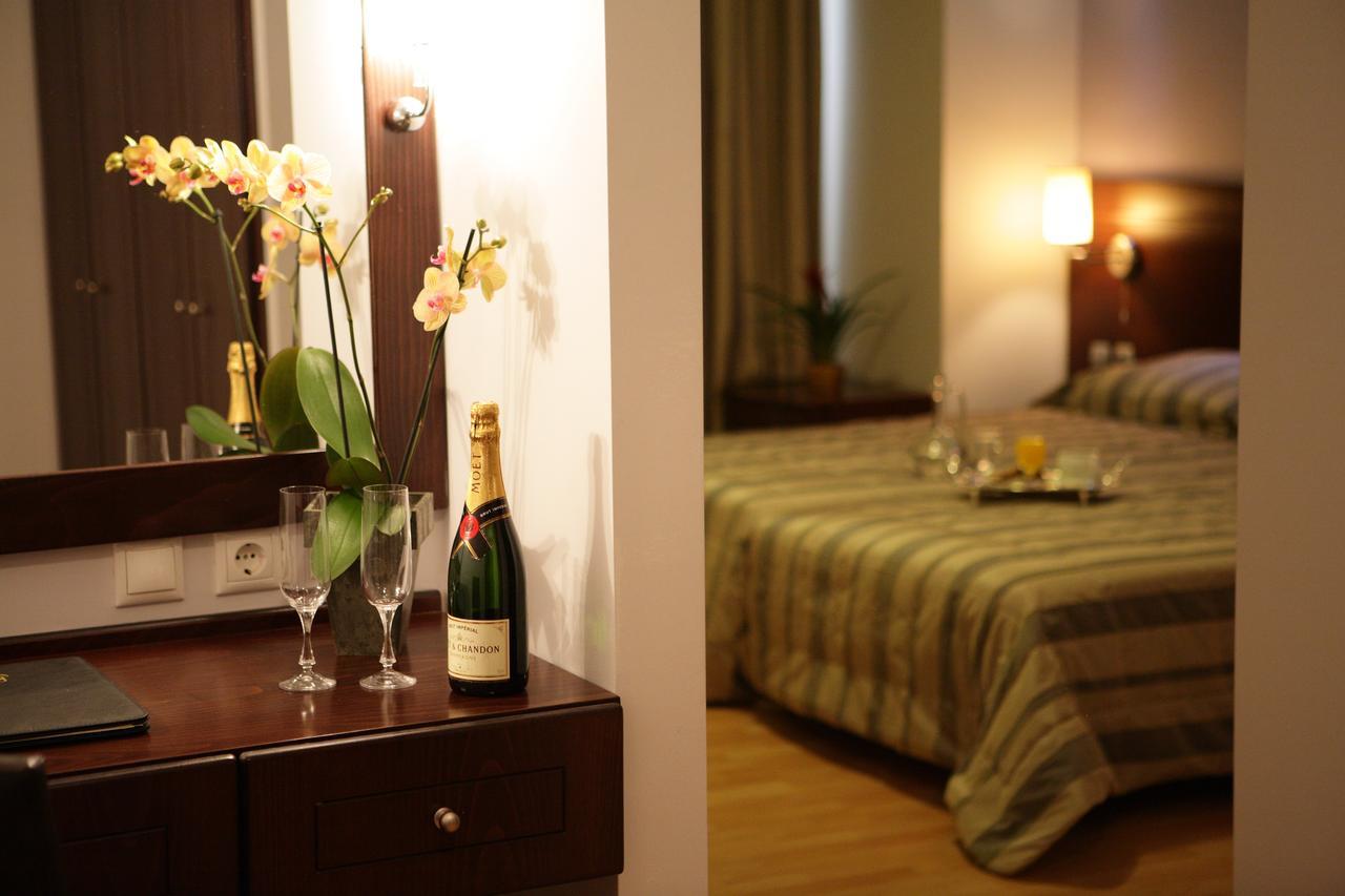 Flisvos Hotel 3*