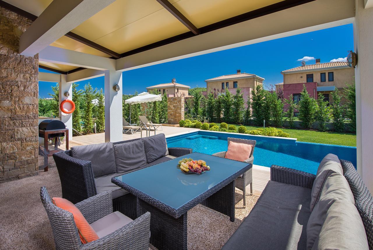 Villa Lemon House