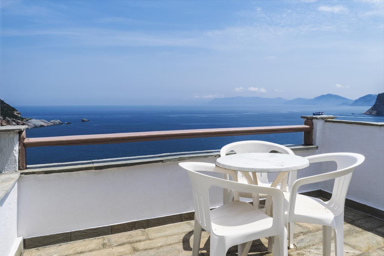 Lemonis Studios Apartment Skopelos Town
