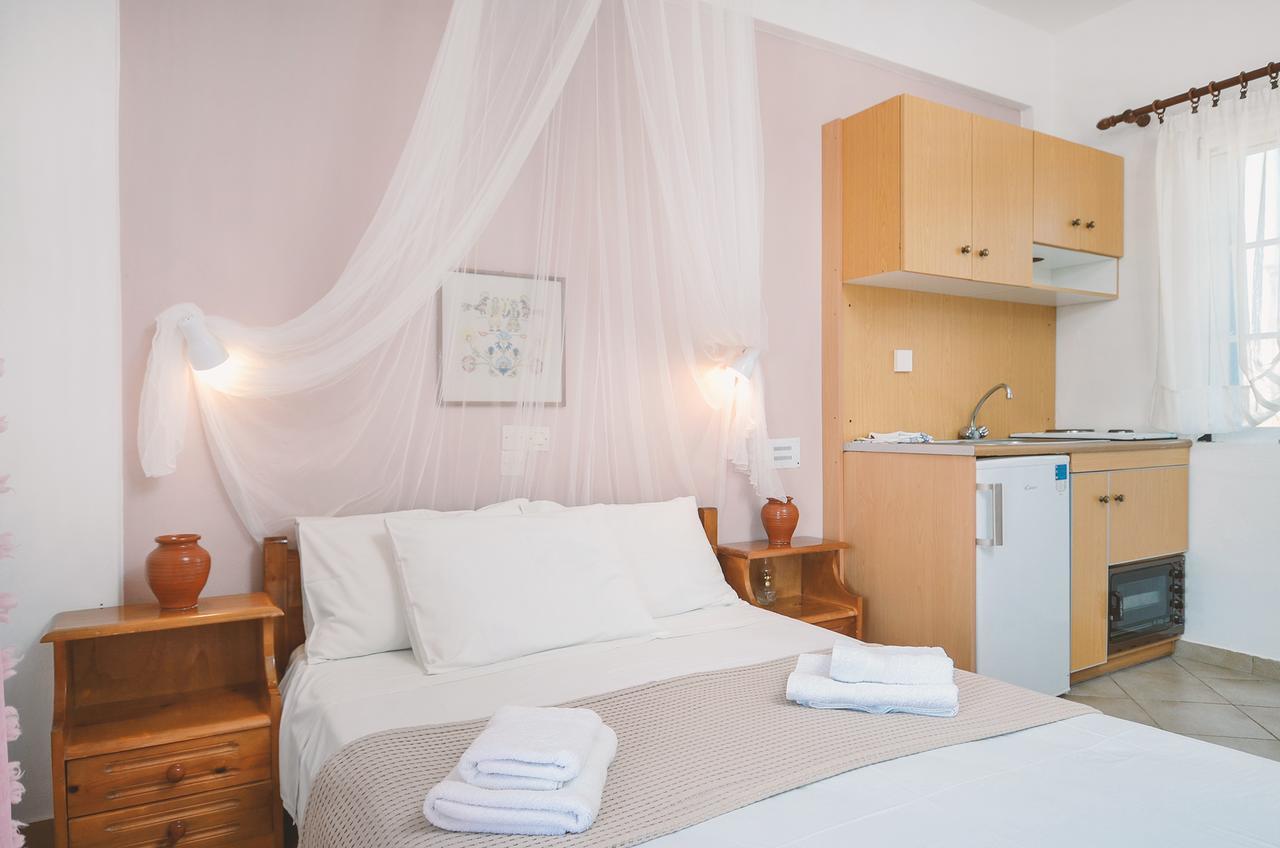 Skarmoutsos Guest house