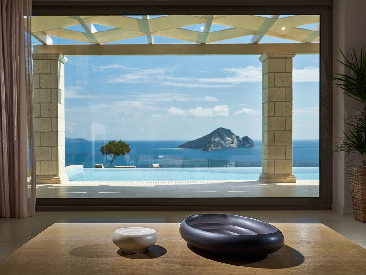 Avra Luxury & Villa *