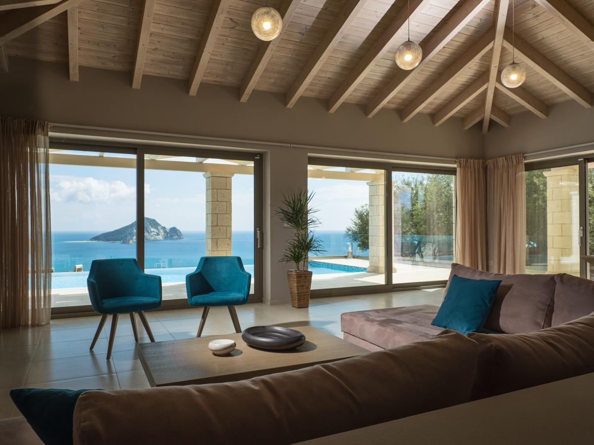 Villa Avra Luxury & *