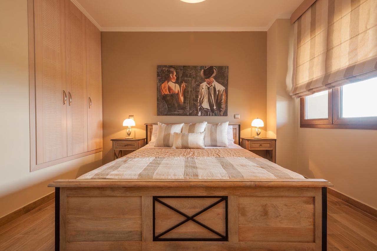 Evgatis Luxury Apts