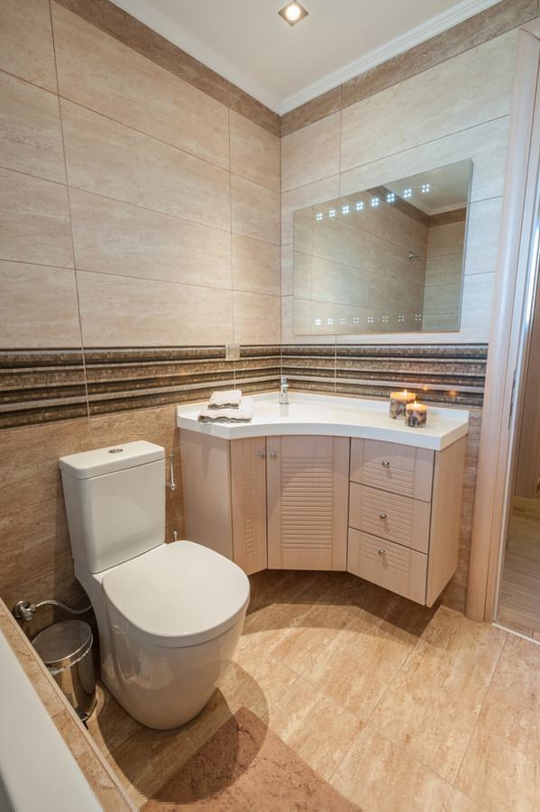 Evgatis Luxury Apts Thanos