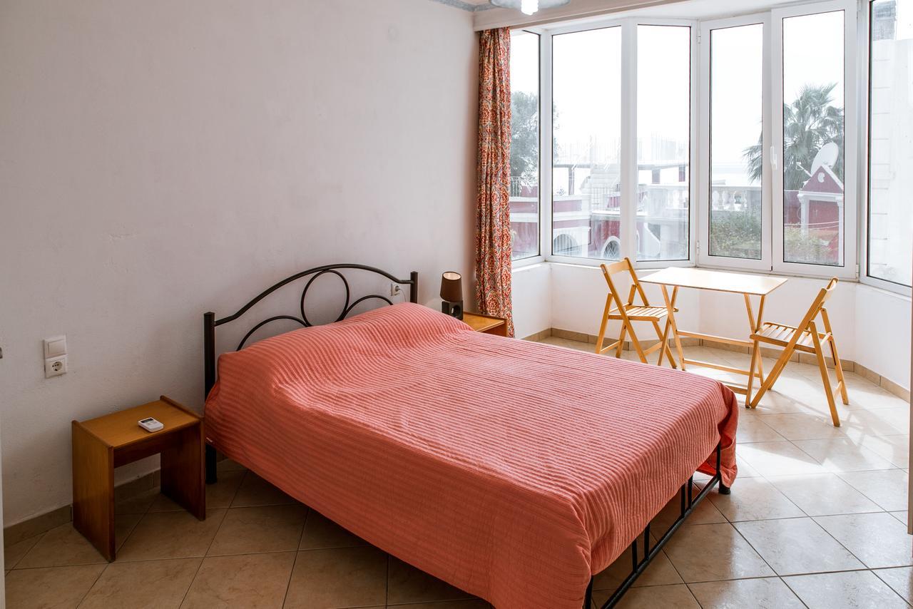 Madalenas Bed & Breakfast Pelekas