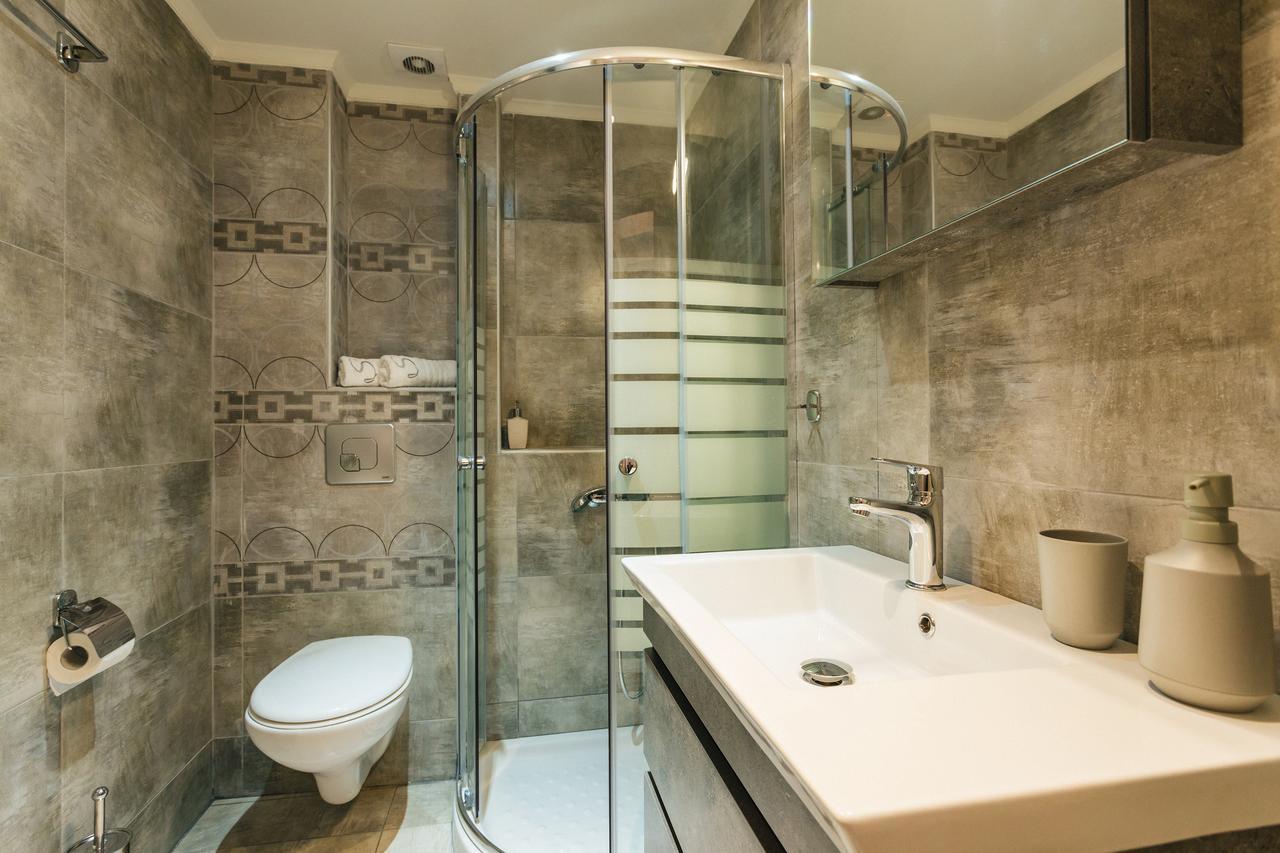 Enastron Apartment