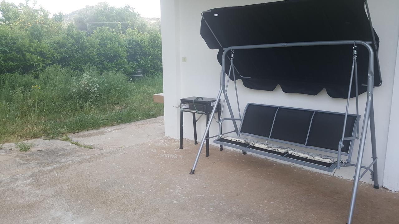Mega Holiday home Porto Rafti