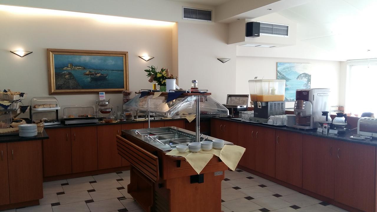 Hotel Hotel Tolo Tolo