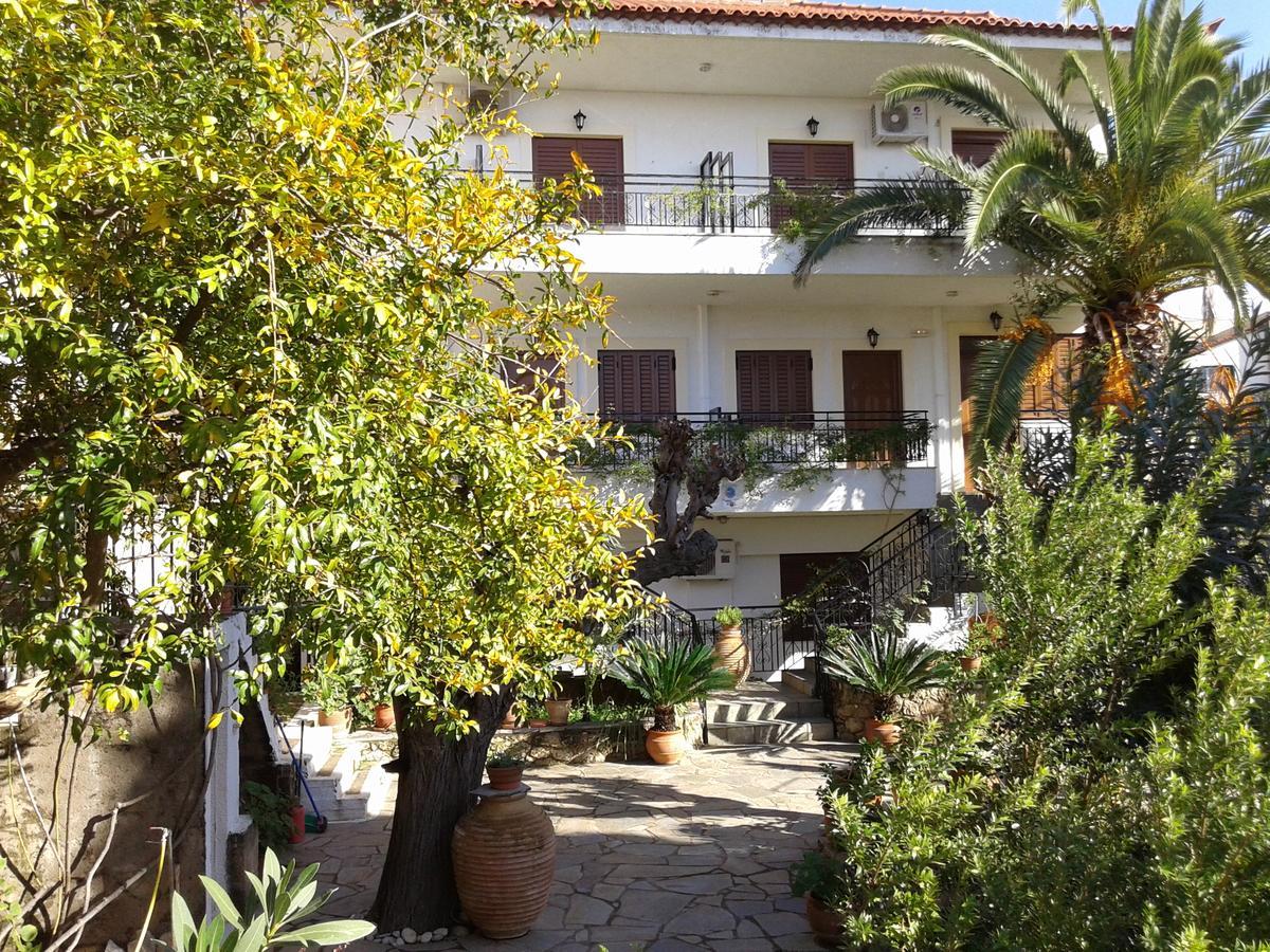 Ostria Maisonettes And * Stoupa