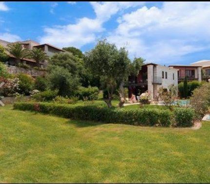 Ornella & 4* Sivota (Epirus)