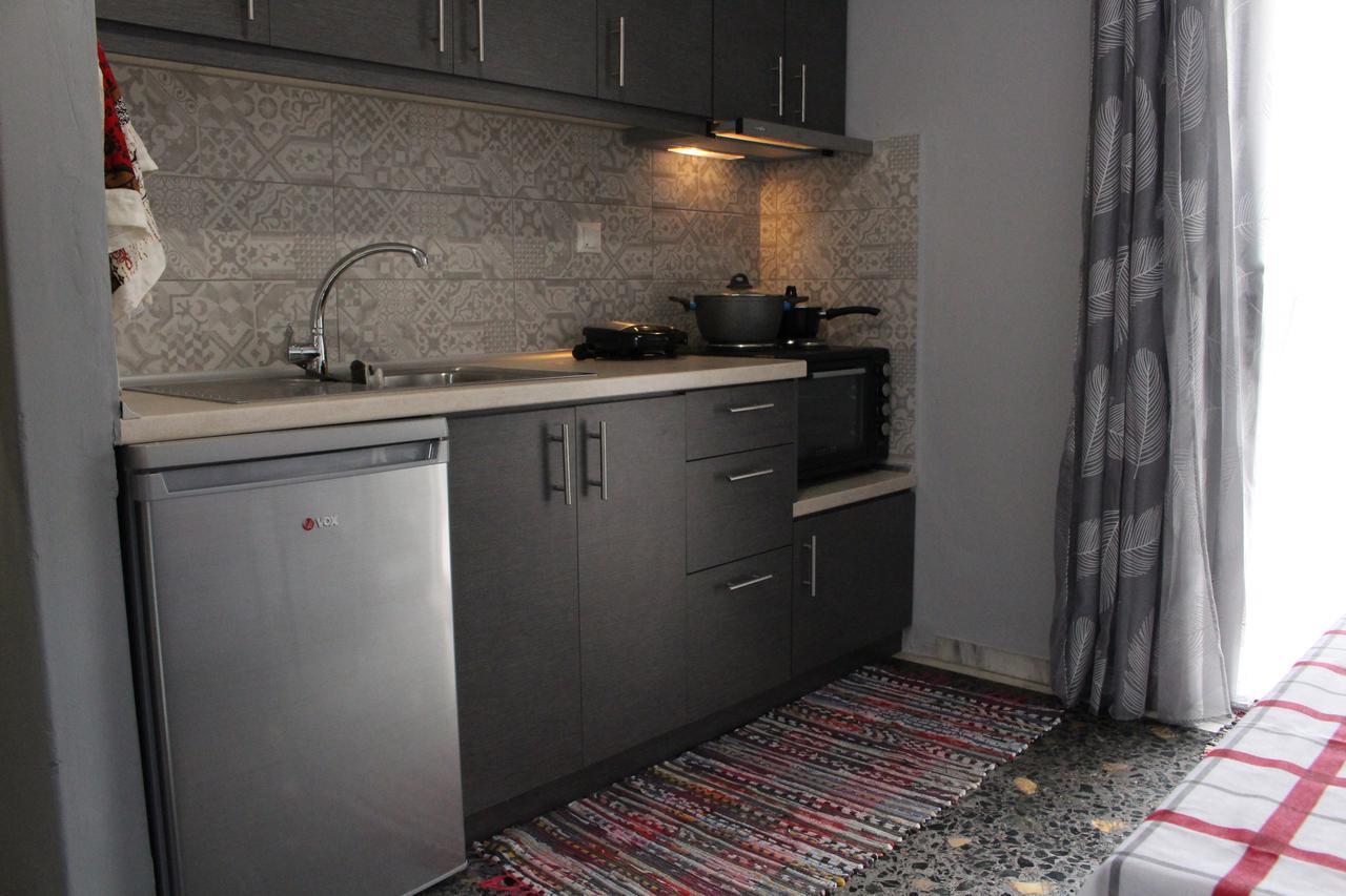 Sea Breeze Apartment Palaiontsiflikion