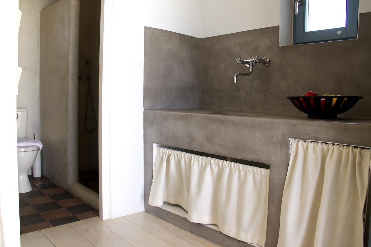 Nomads House * Logaras
