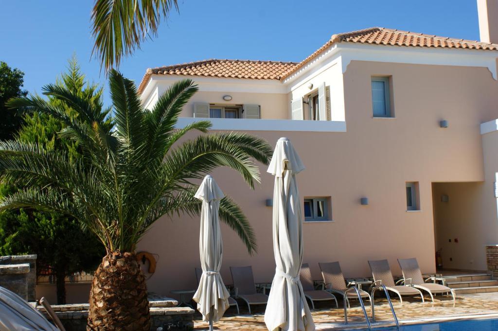Harmony Aparthotel 4*