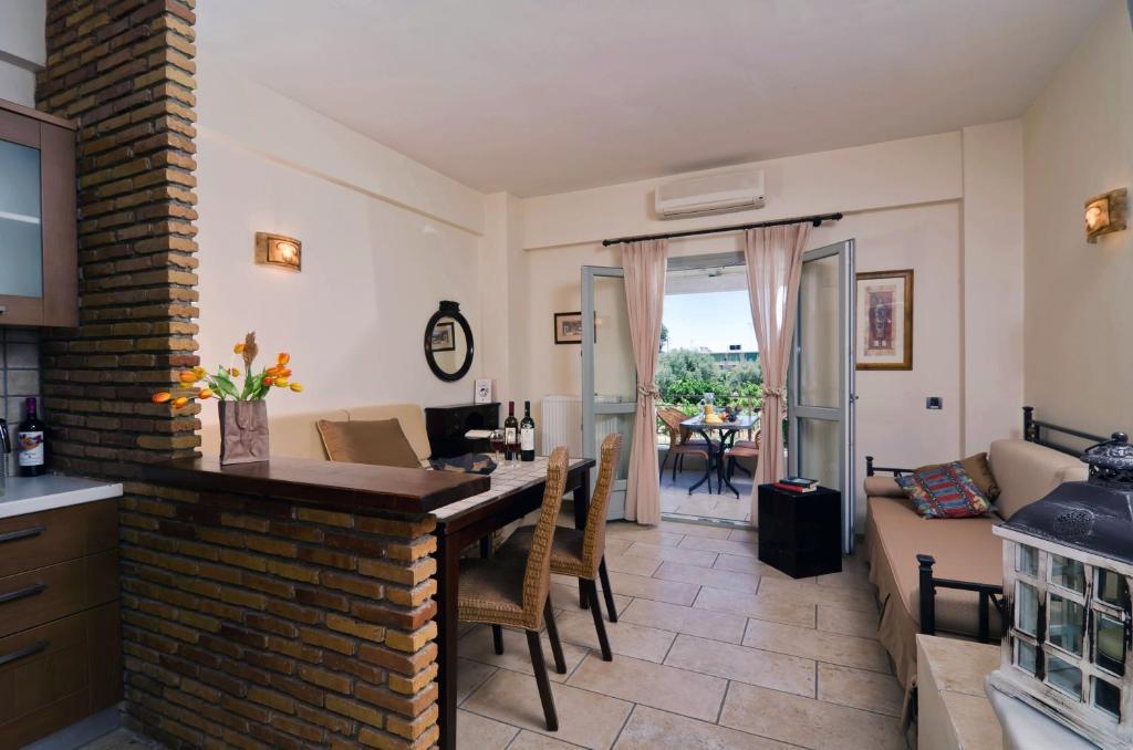 Aparthotel Harmony Selianitika
