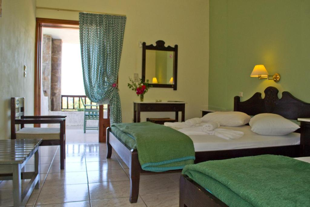Daphne Hotel Agios Konstantinos (Samos)