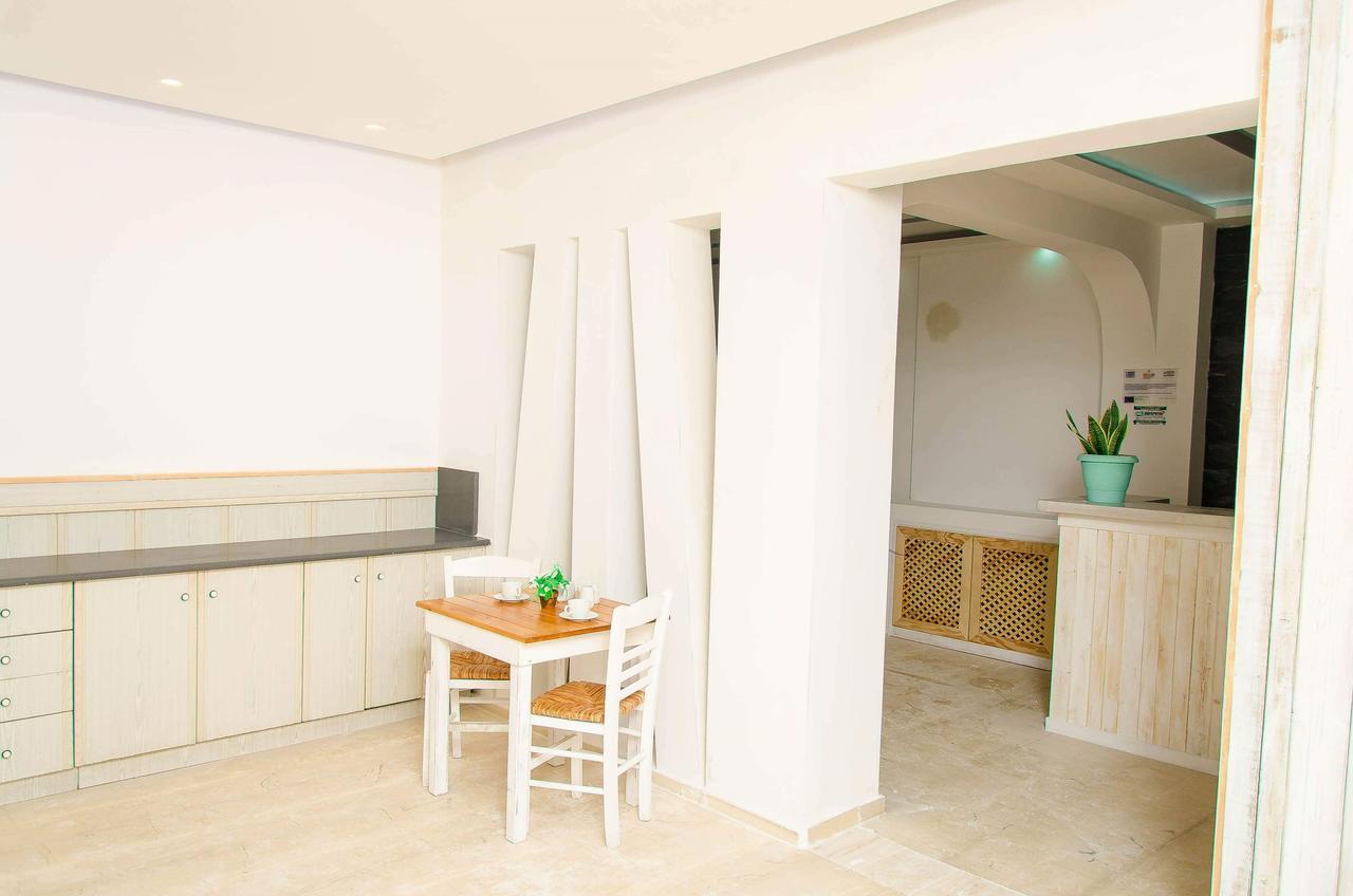 Ino 3* Kamari (Santorini)