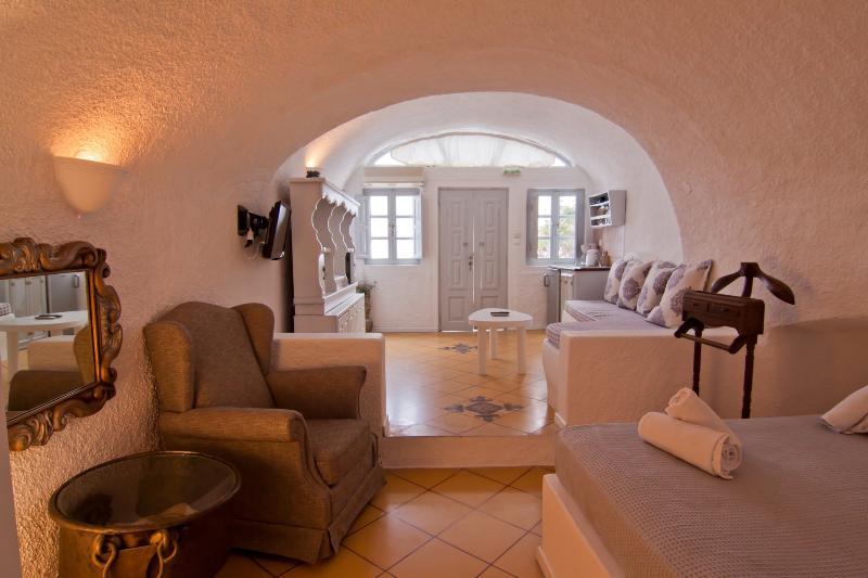 Sunny Hotel 4*
