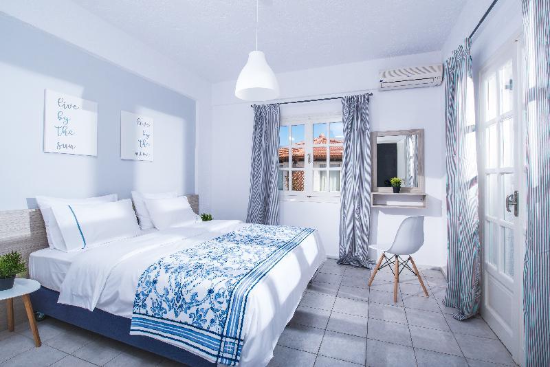 Arco Baleno Family Apartment Anissaras